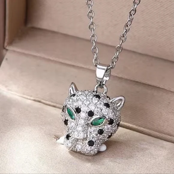 Luxury Elegant Titanium Steel Silver Panther Pendant Necklace - Picture 5 of 7